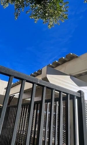 High-quality pressure washing service for commercial buildings in California.
